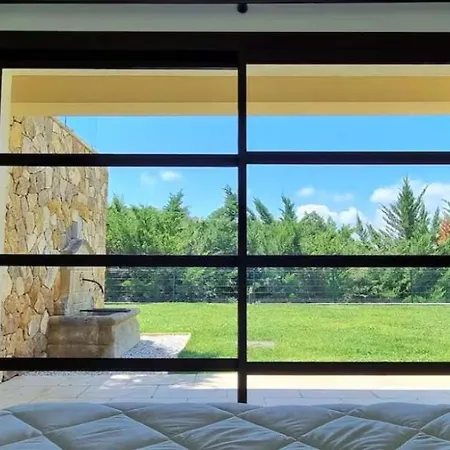 Read Host Profile Before Requesting - Luxury Appartement