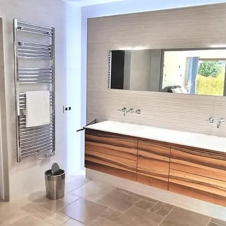 Read Host Profile Before Requesting - Luxury *